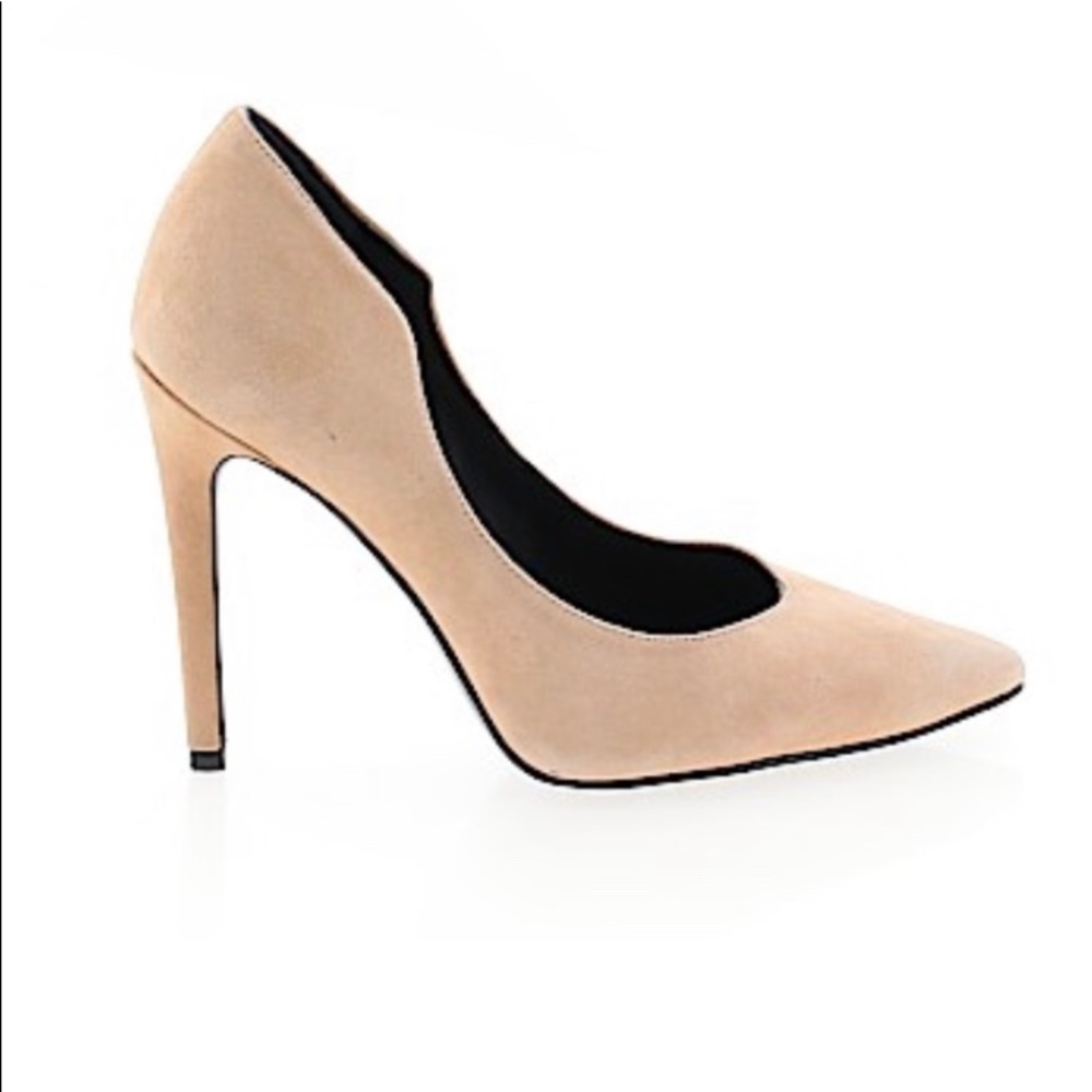 Kendall and Kyle Nude Pumps